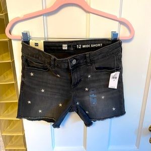 black denim girls shorts GAP with stars